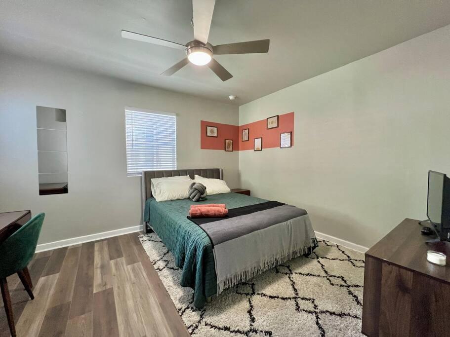 Modern Style Home Near Dt Indy & Major Attractions Индианаполис Экстерьер фото